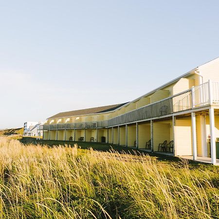 Pavillon Sur Mer Par Riotel Matane Exterior photo