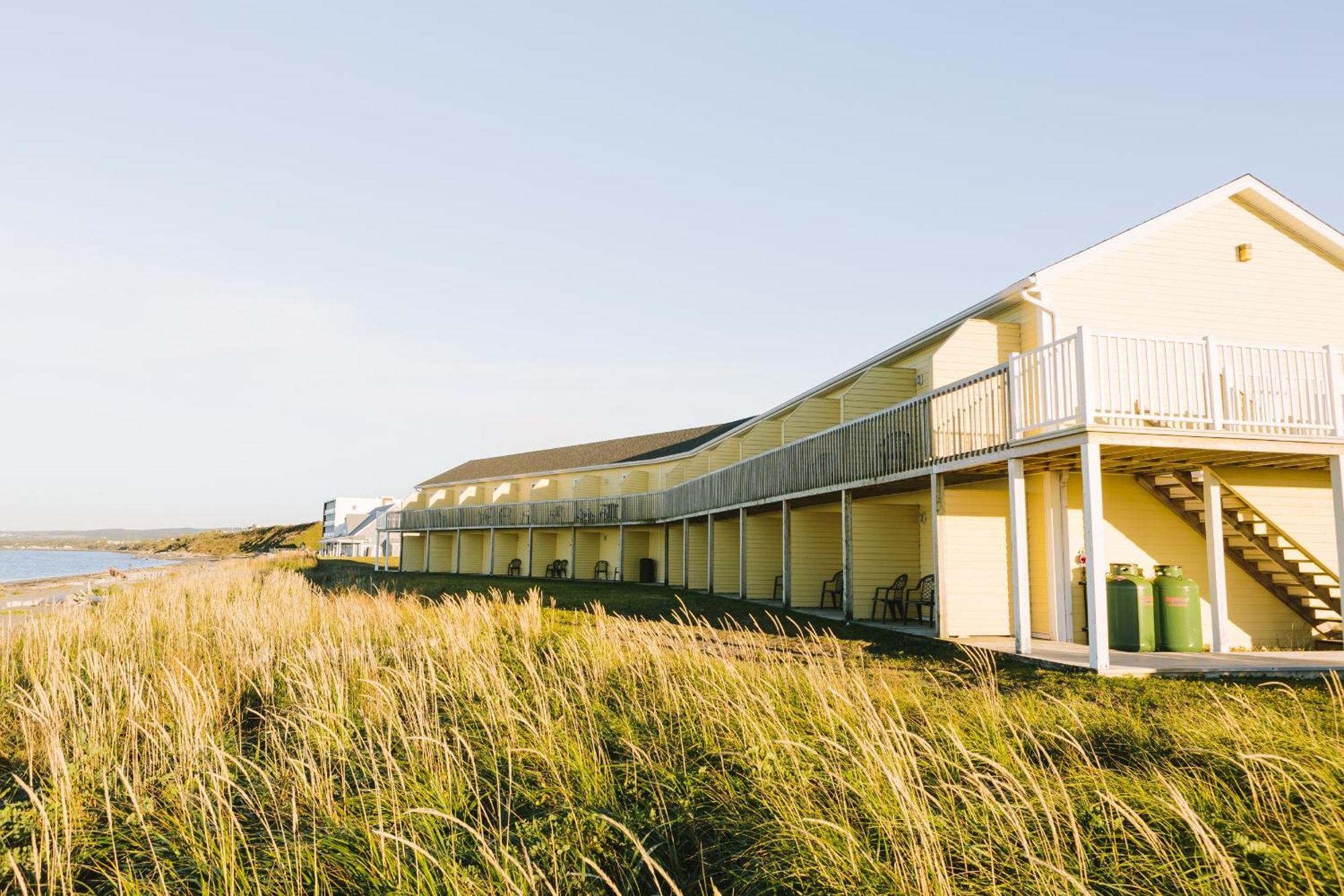 Pavillon Sur Mer Par Riotel Matane Exterior photo